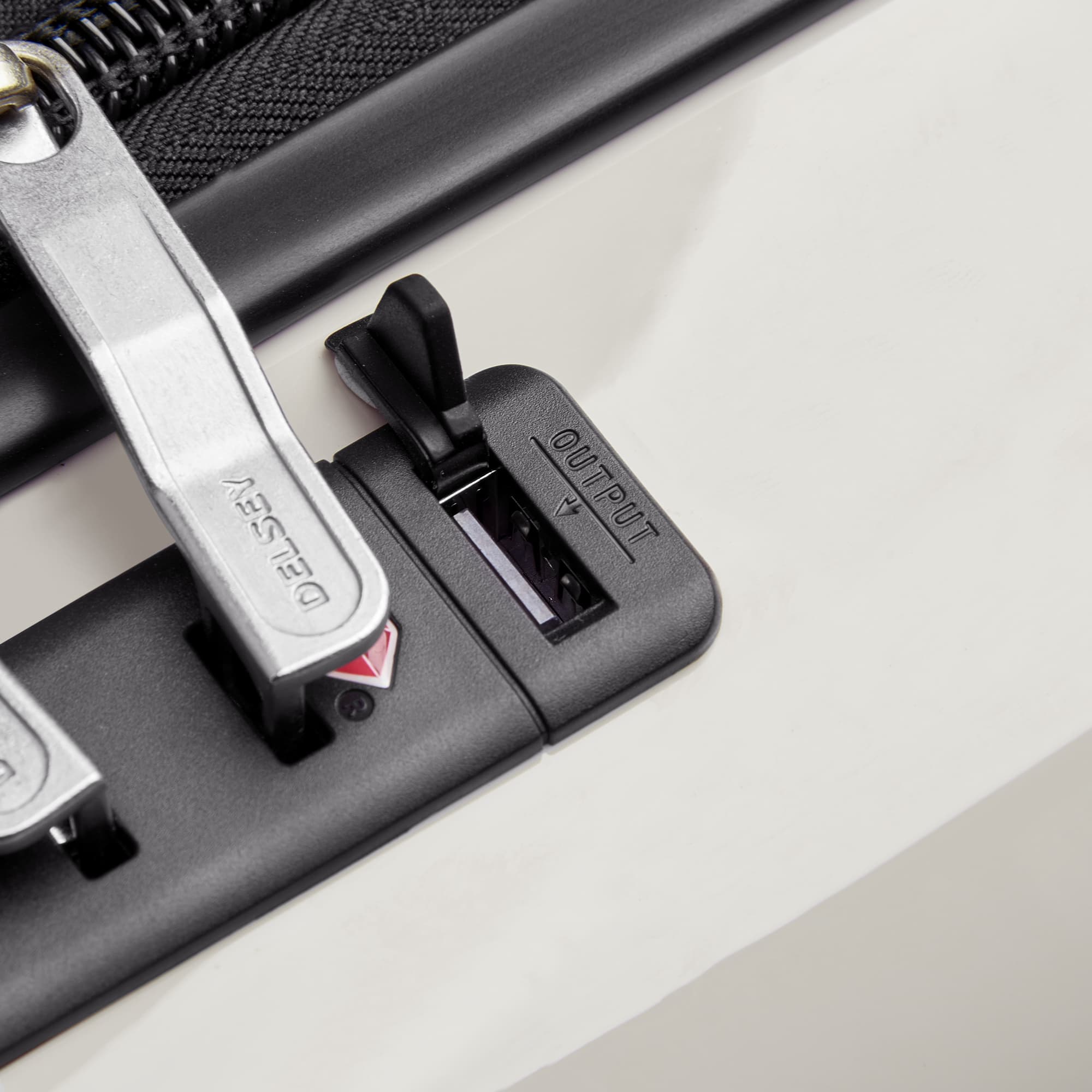 Cruise 3.0 - Carry-On Plus Expandable Spinner - Image 39