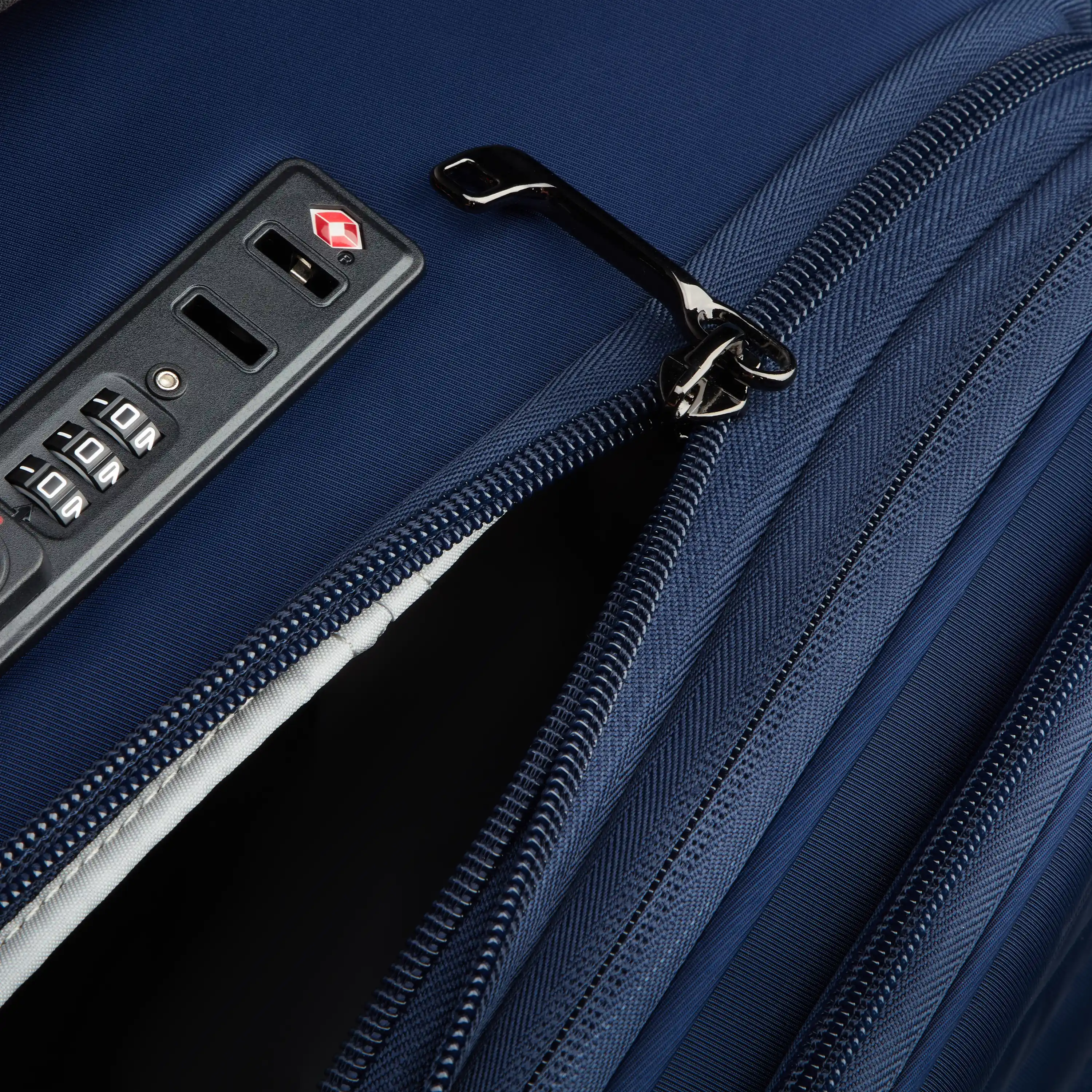 CRUISE 3.0 - Softside Carry-On Plus Expandable Spinner - Image 26