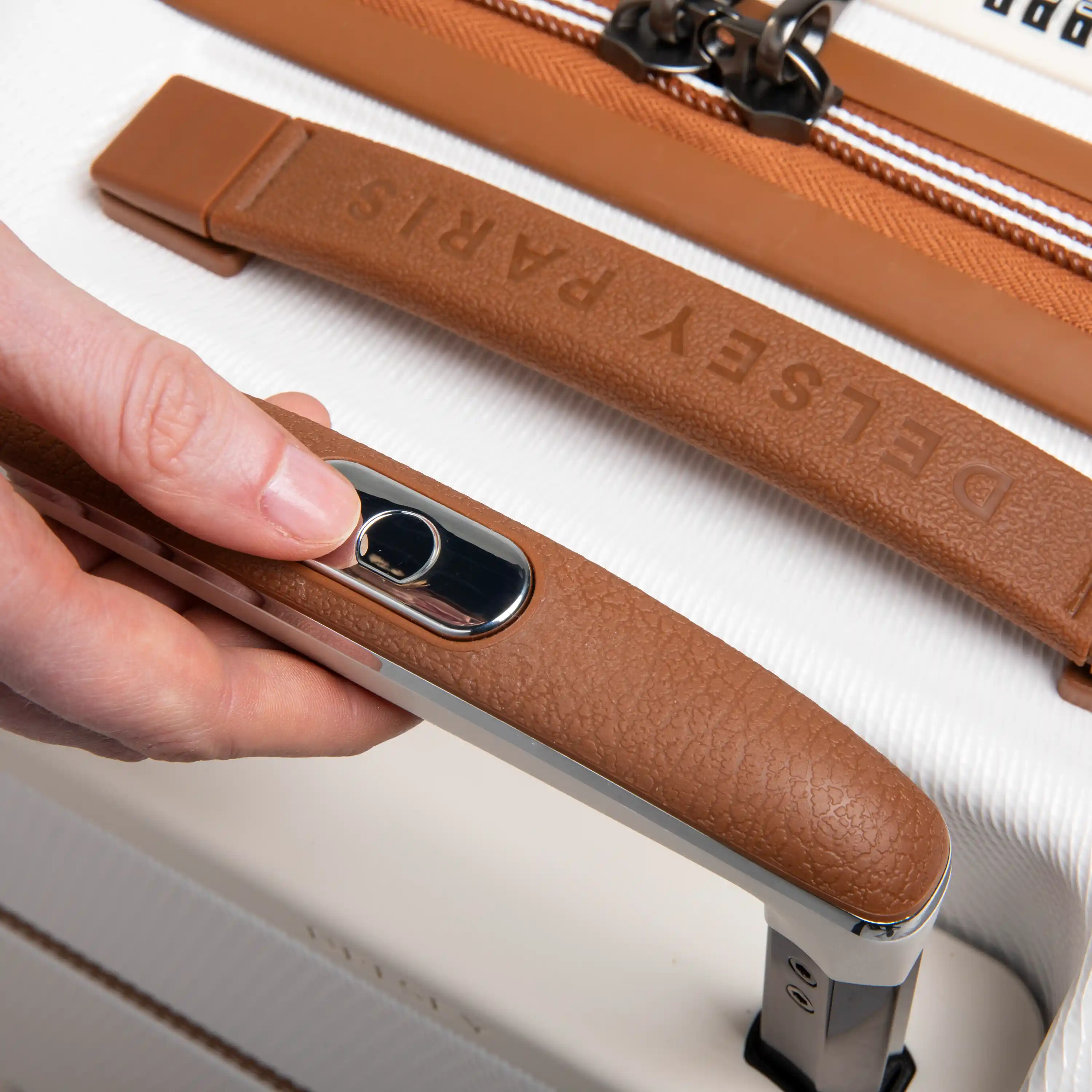 CHATELET AIR 2.0 - Carry-On Plus Spinner - Image 4