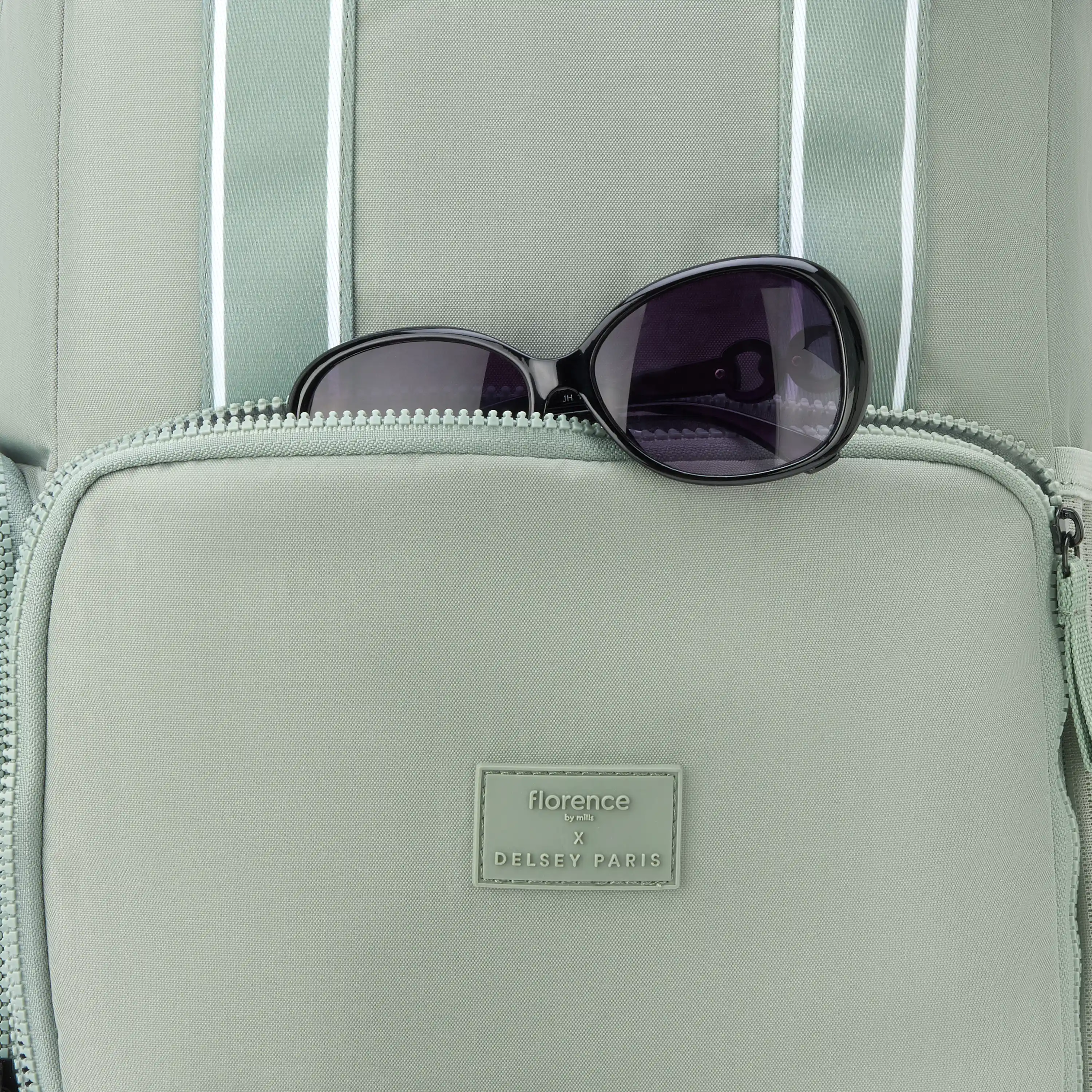 CAREFREE CARRY - Laptop Backpack - Image 14