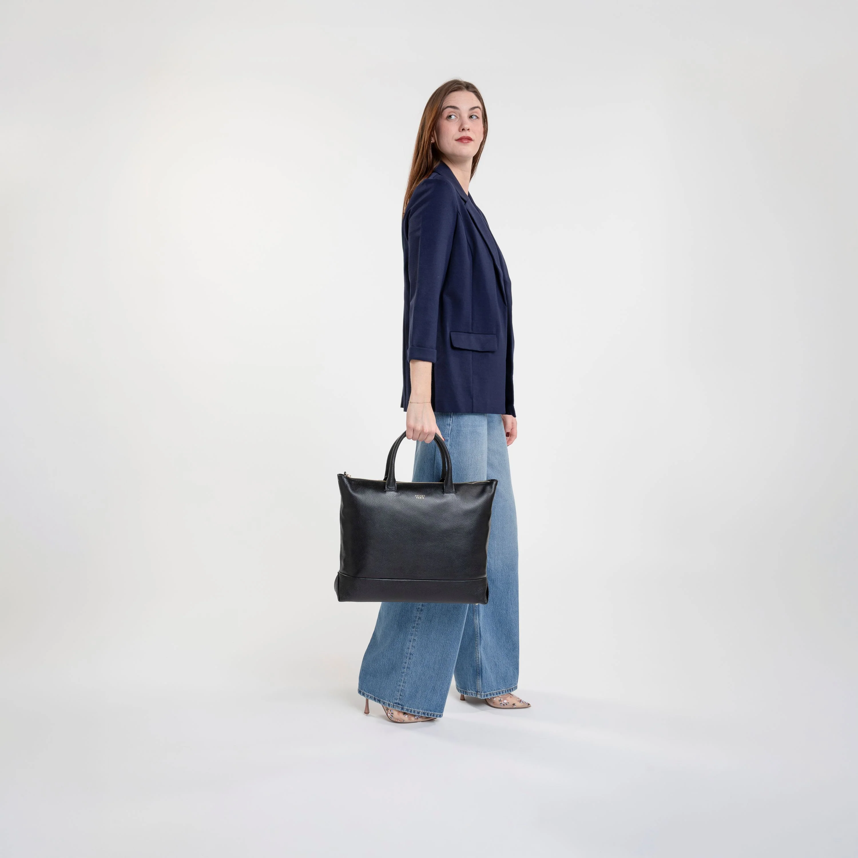 Le Cuir - Zippered Leather Tote Bag - Image 8